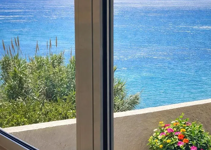 Terrazza Sul Mare Vacanze קאפו ריצוטו